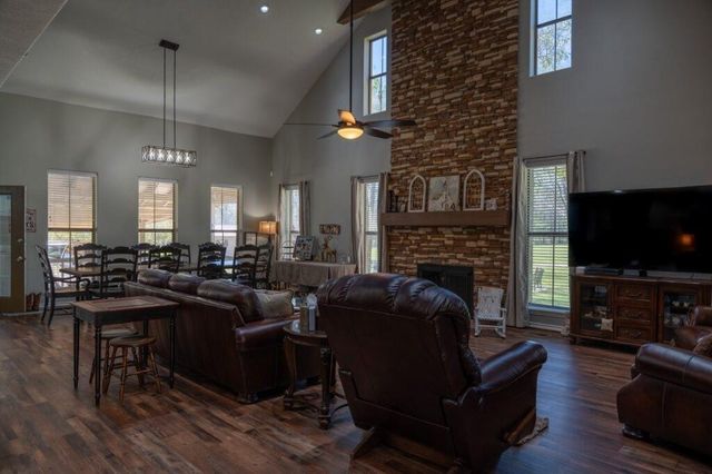 2489 Fm 256 S, Woodville, TX 75979