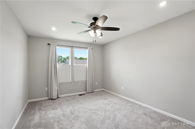 141 Kenneth Hamilton Way, Yellow Springs Vlg, OH 45387