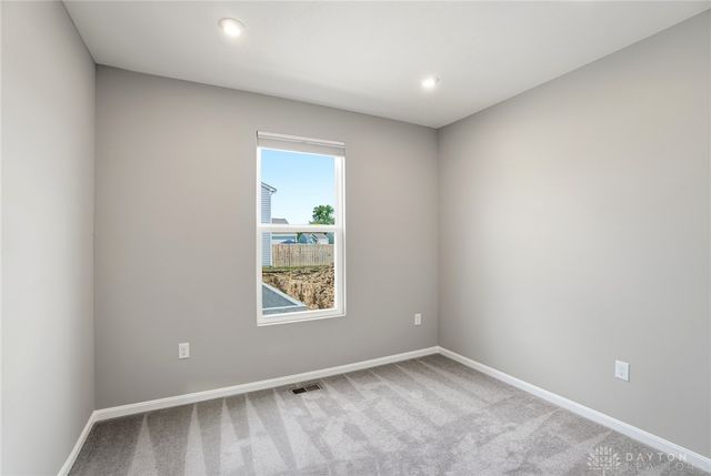 141 Kenneth Hamilton Way, Yellow Springs Vlg, OH 45387