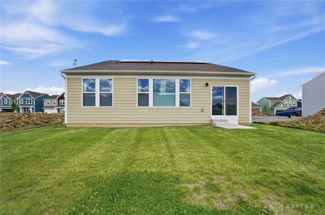 141 Kenneth Hamilton Way, Yellow Springs Vlg, OH 45387