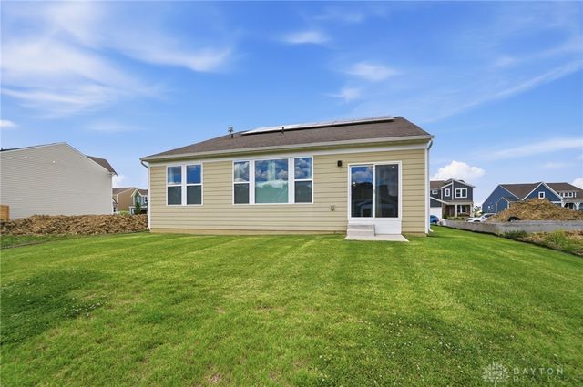 141 Kenneth Hamilton Way, Yellow Springs Vlg, OH 45387