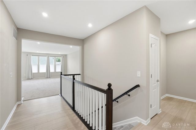 141 Kenneth Hamilton Way, Yellow Springs Vlg, OH 45387