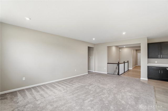 141 Kenneth Hamilton Way, Yellow Springs Vlg, OH 45387