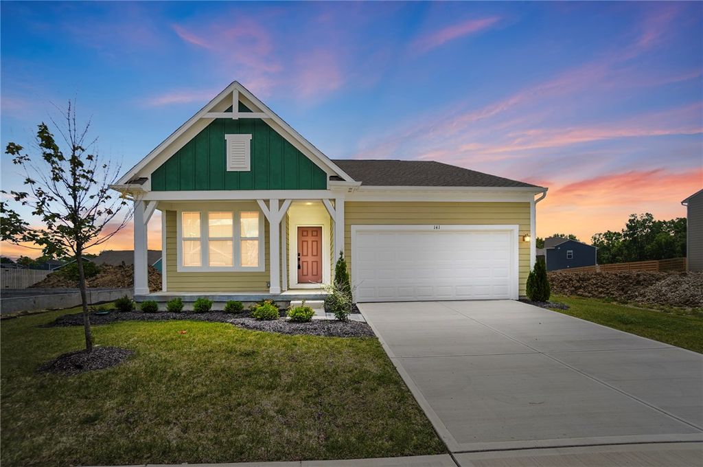 141 Kenneth Hamilton Way, Yellow Springs Vlg, OH 45387