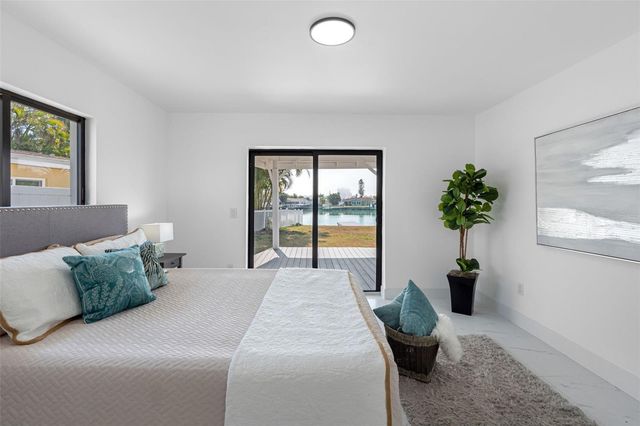 475 115TH AVENUE, Treasure Island, FL 33706