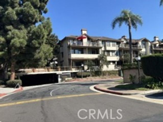 2571 Plaza Del Amo 302, Torrance, CA 90503