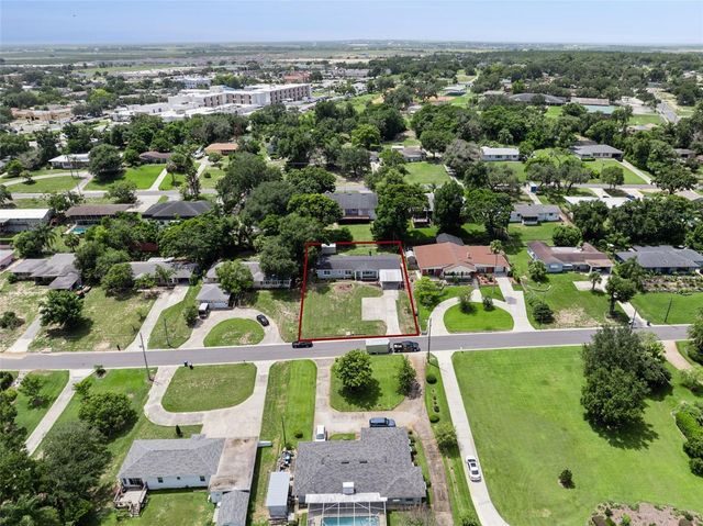 1024 SUNSET DRIVE, Lake Wales, FL 33853