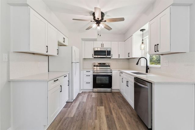 1024 SUNSET DRIVE, Lake Wales, FL 33853