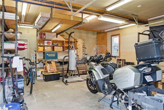 205 Hankins DR, Hampton, VA 23669