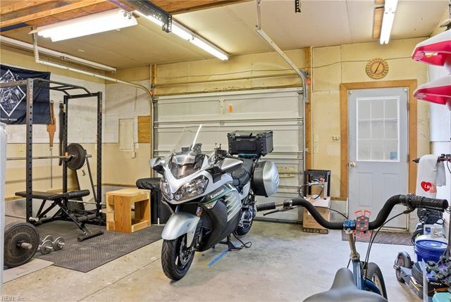 205 Hankins DR, Hampton, VA 23669