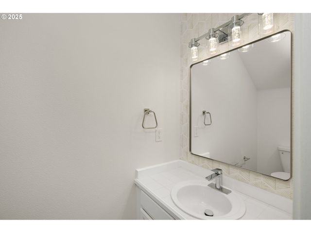 3295 Sw 179TH Ter, Beaverton, OR 97003