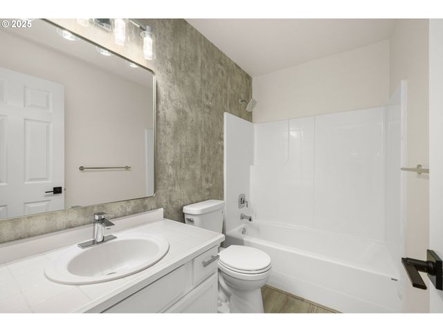 3295 Sw 179TH Ter, Beaverton, OR 97003