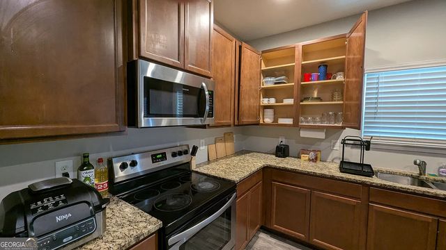 3324 Estes Drive, South Fulton, GA 30349