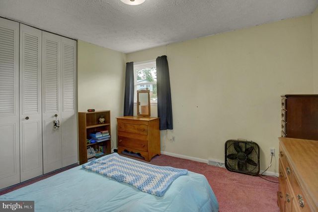 10 SURREY COURT, Chambersburg, PA 17201