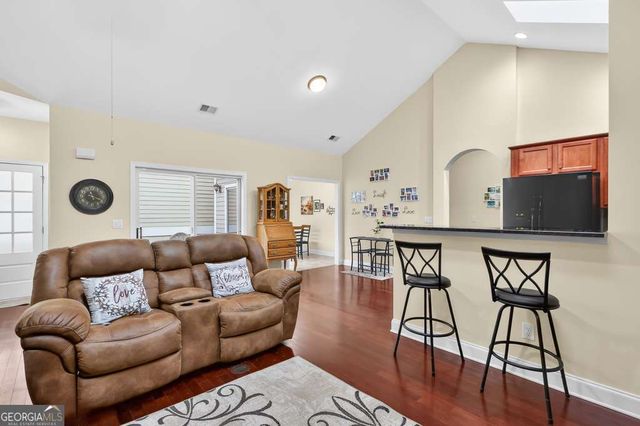 327 Acuba View, Woodstock, GA 30188