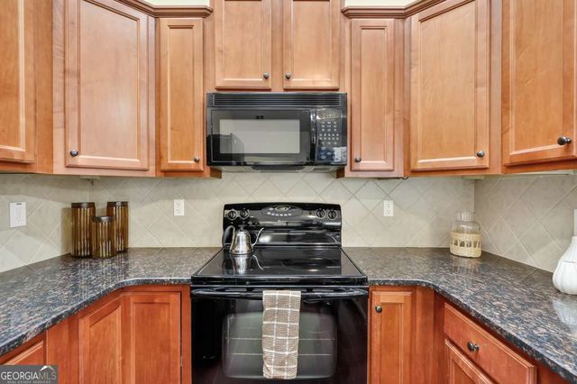 327 Acuba View, Woodstock, GA 30188