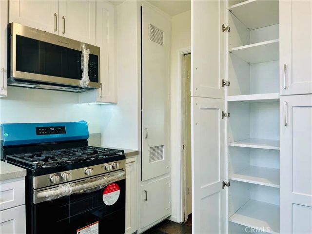 4918 Tujunga Avenue, North Hollywood, CA 91601