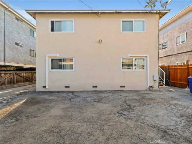 4918 Tujunga Avenue, North Hollywood, CA 91601