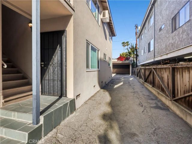 4918 Tujunga Avenue, North Hollywood, CA 91601