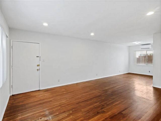 4918 Tujunga Avenue, North Hollywood, CA 91601