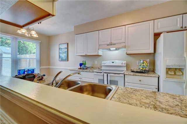 4906 Woods Edge RD, Virginia Beach, VA 23462