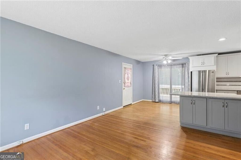 31 Trina Avenue NE, Kennesaw, GA 30144 — photo 3