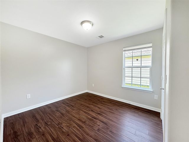 7426 Blue Jay Drive, Texas City, TX 77591