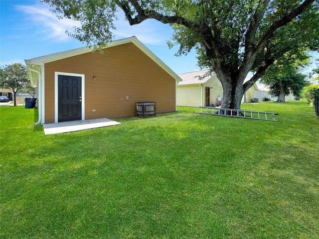 7426 Blue Jay Drive, Texas City, TX 77591