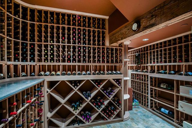 721 Edgewood Road, San Mateo, CA 94402