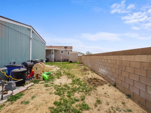 1550 20th Street Spc 14, Rosamond, CA 93560