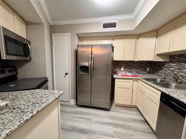 10811 Richmond Avenue 54, Houston, TX 77042