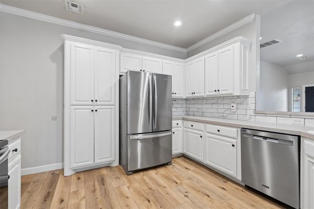 1771 Olde School Point, Edmond, OK 73012