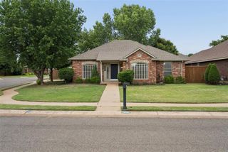 1771 Olde School Point, Edmond, OK 73012