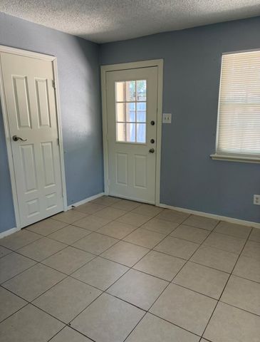 12005 Greenwood Forest Drive A, Houston, TX 77066