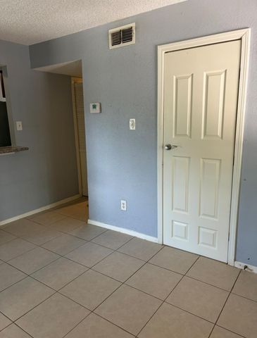 12005 Greenwood Forest Drive A, Houston, TX 77066