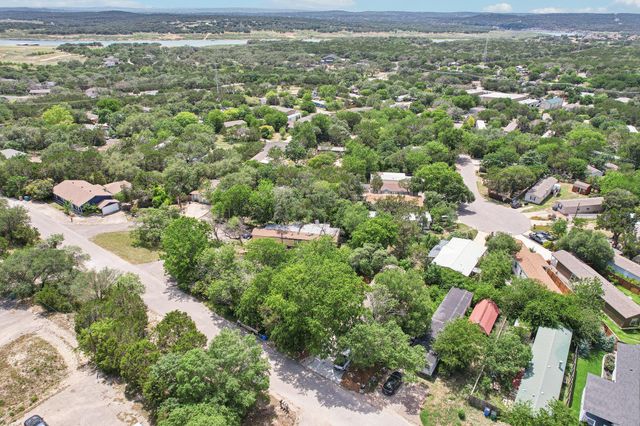 21472 Coyote TRL, Lago Vista, TX 78645