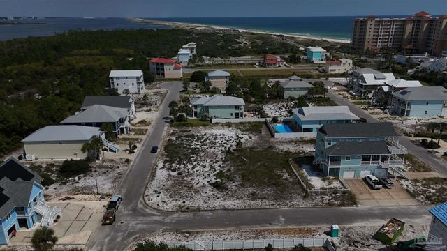 921 Nautilus Ct, Perdido Key, FL 32507