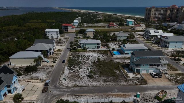 921 Nautilus Ct, Perdido Key, FL 32507