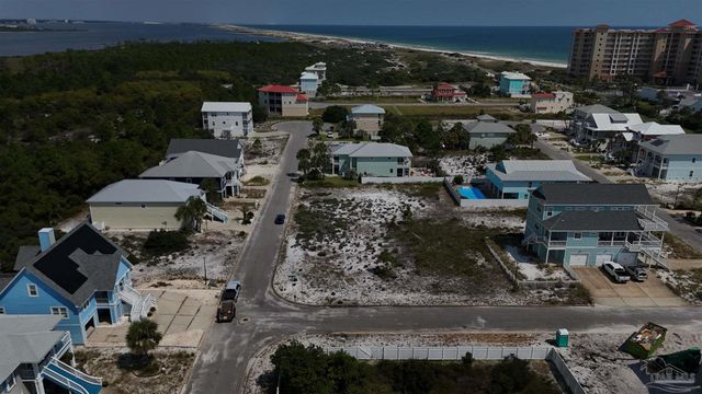 921 Nautilus Ct, Perdido Key, FL 32507