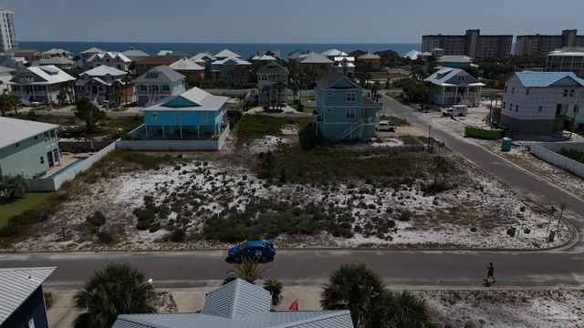 921 Nautilus Ct, Perdido Key, FL 32507