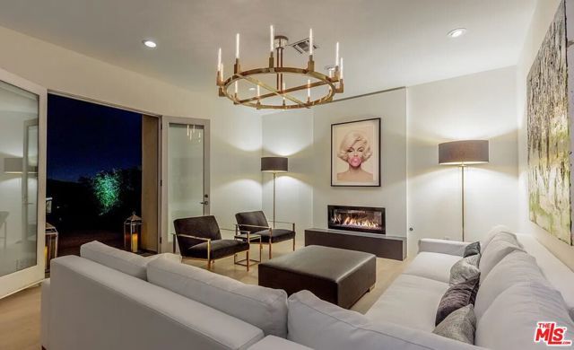 2528 Westridge Road, Los Angeles, CA 90049