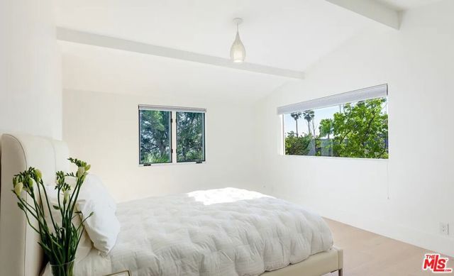 2528 Westridge Road, Los Angeles, CA 90049