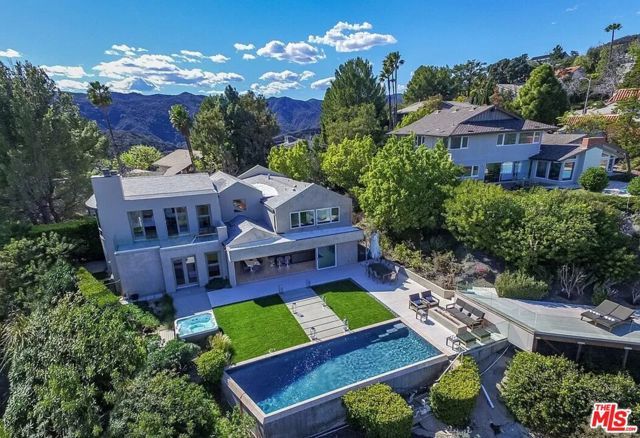 2528 Westridge Road, Los Angeles, CA 90049