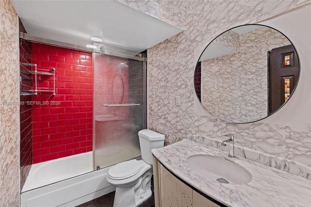 3665 NE 167th St 409, North Miami Beach, FL 33160