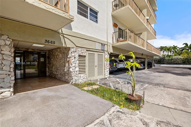 3665 NE 167th St 409, North Miami Beach, FL 33160