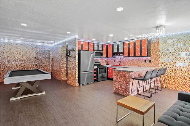 3665 NE 167th St 409, North Miami Beach, FL 33160