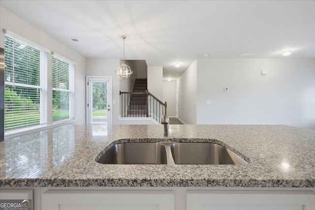 677 Ragan Court, Social Circle, GA 30025