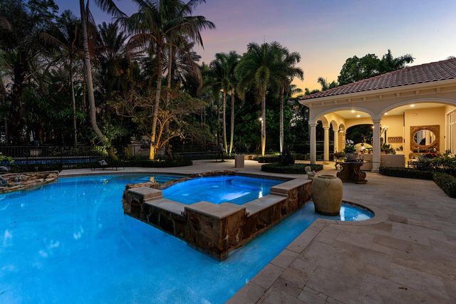 11730 Valeros Court, Palm Beach Gardens, FL 33418