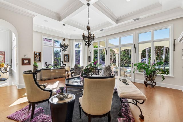 11730 Valeros Court, Palm Beach Gardens, FL 33418