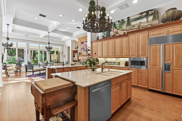 11730 Valeros Court, Palm Beach Gardens, FL 33418